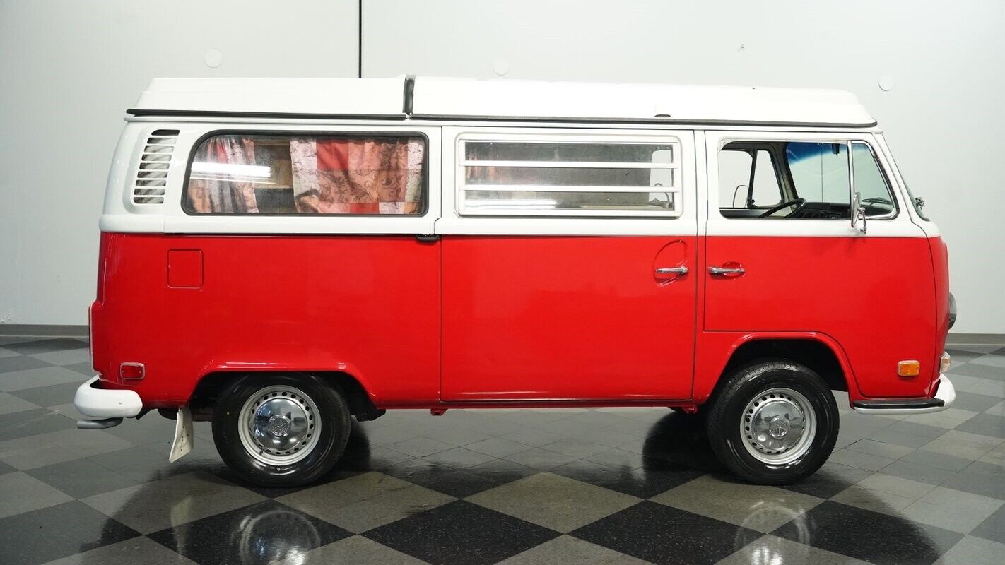 Volkswagen-BusVanagon-1972-11