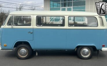 Volkswagen-BusVanagon-1972-2