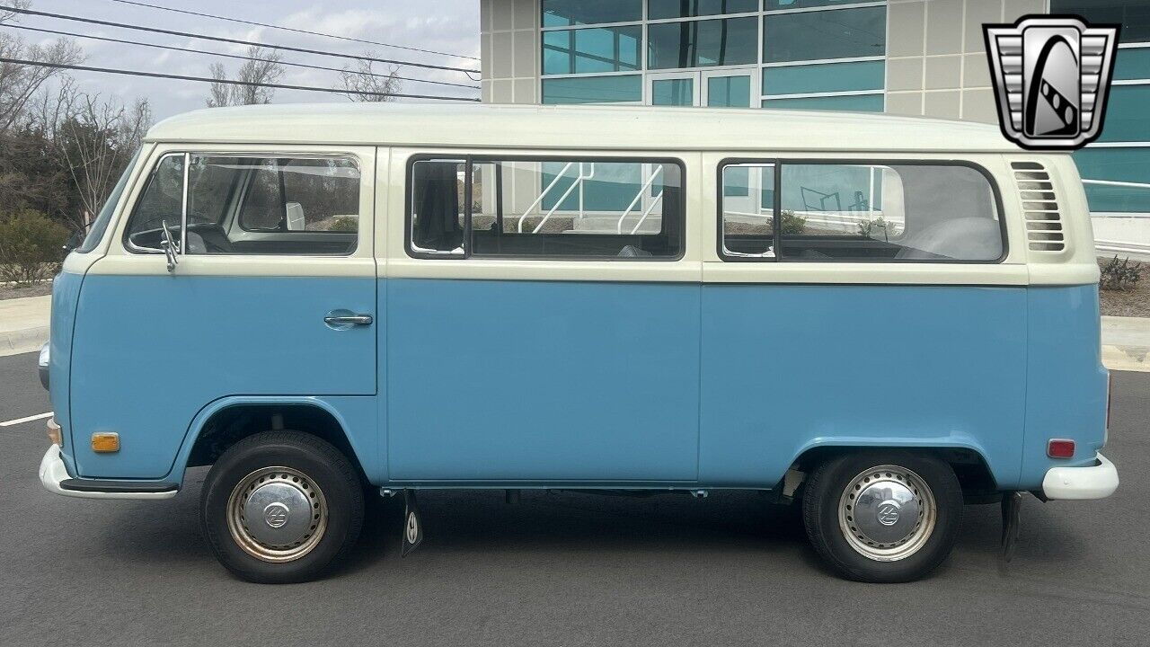 Volkswagen-BusVanagon-1972-2