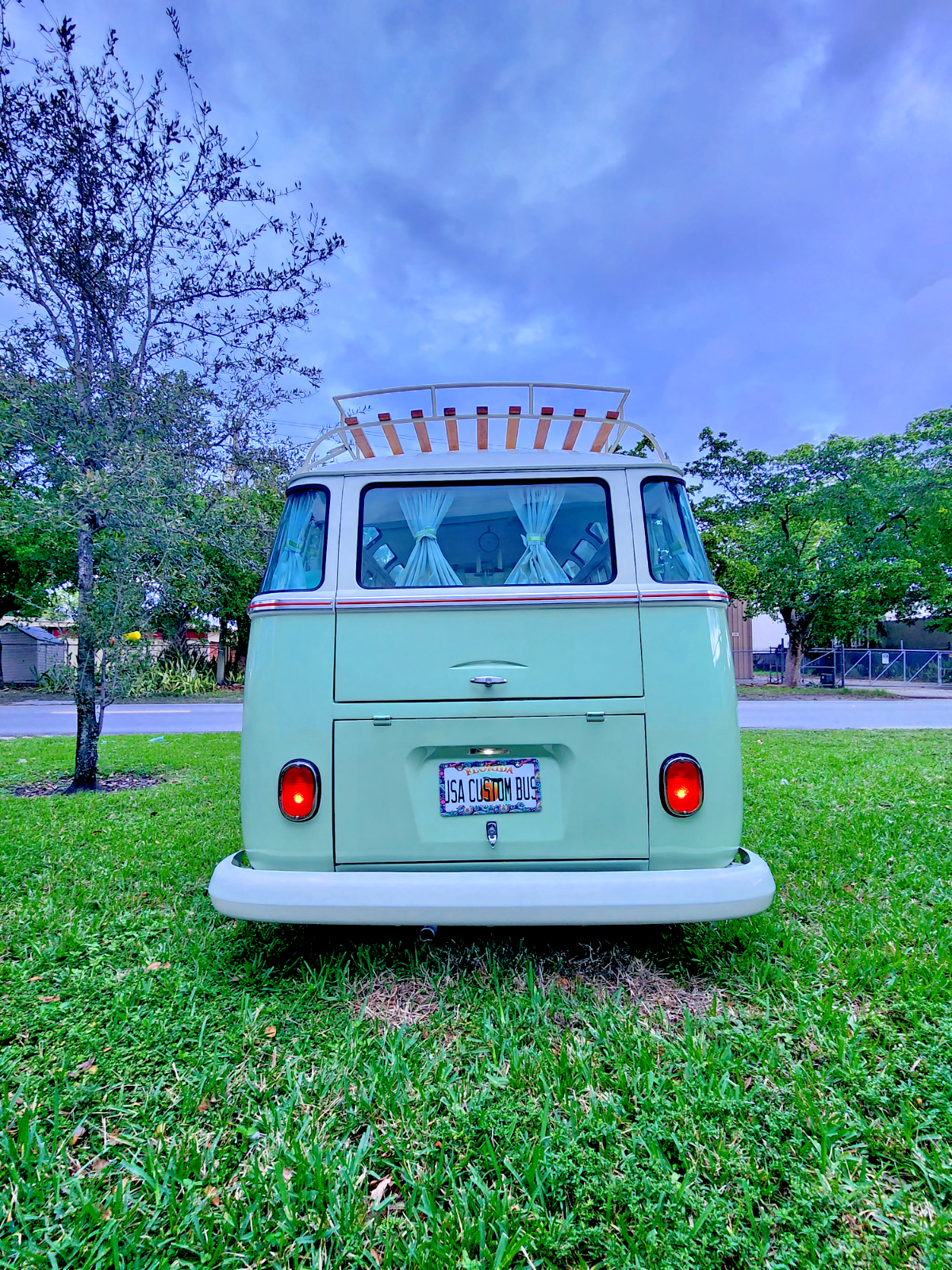 Volkswagen-BusVanagon-1972-3