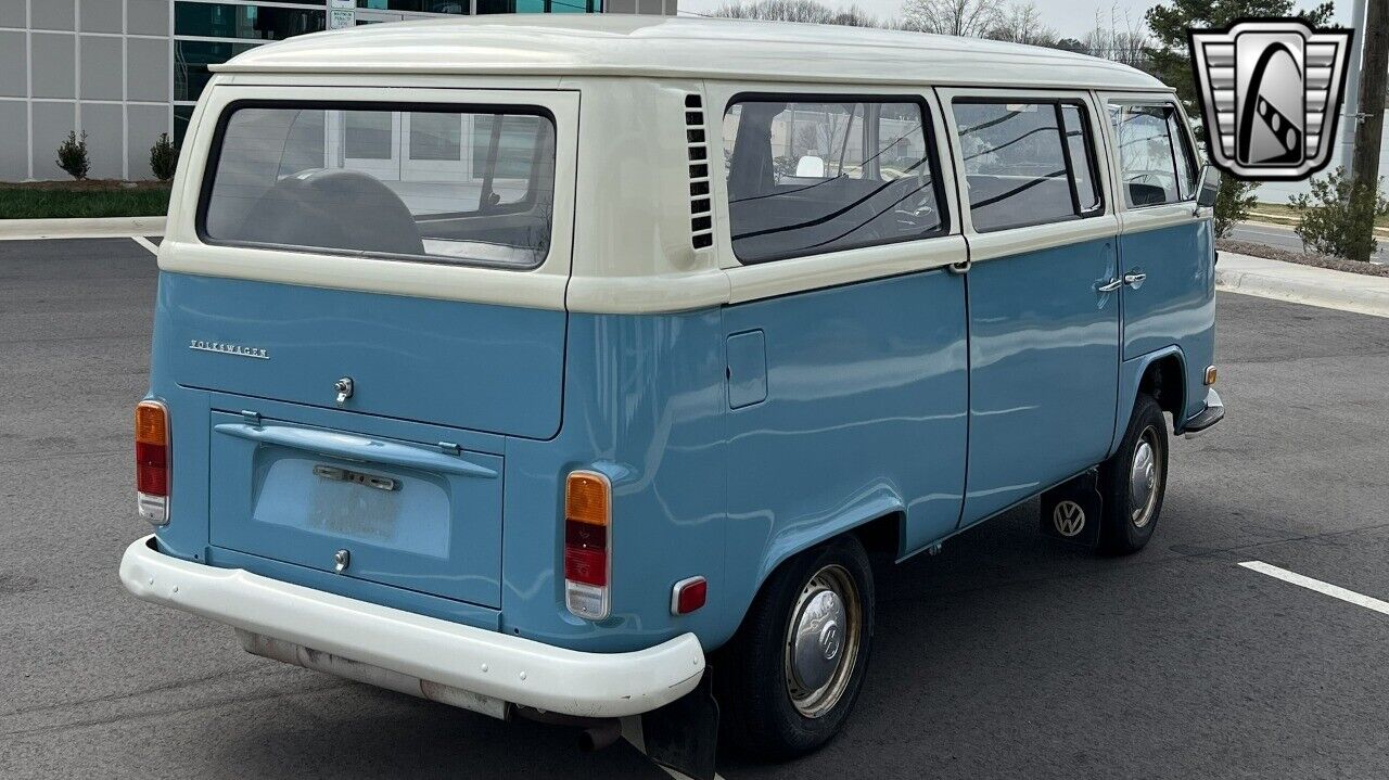 Volkswagen-BusVanagon-1972-5