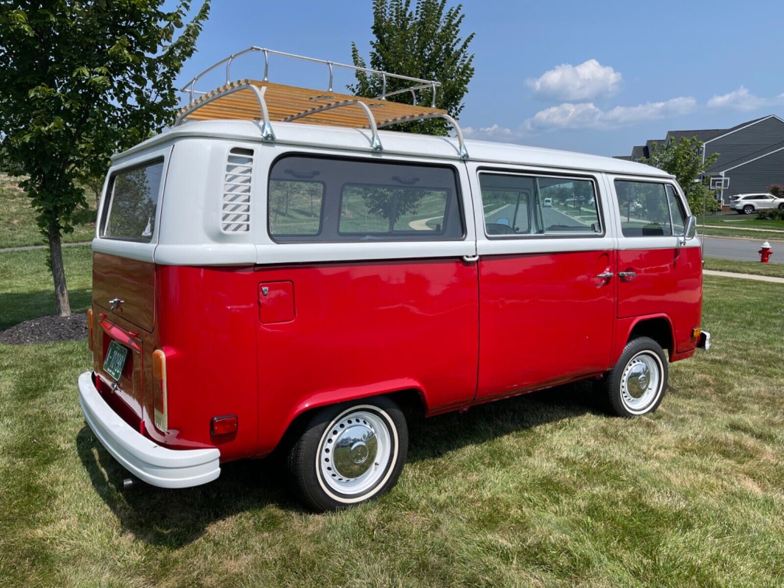 Volkswagen-BusVanagon-1973-11