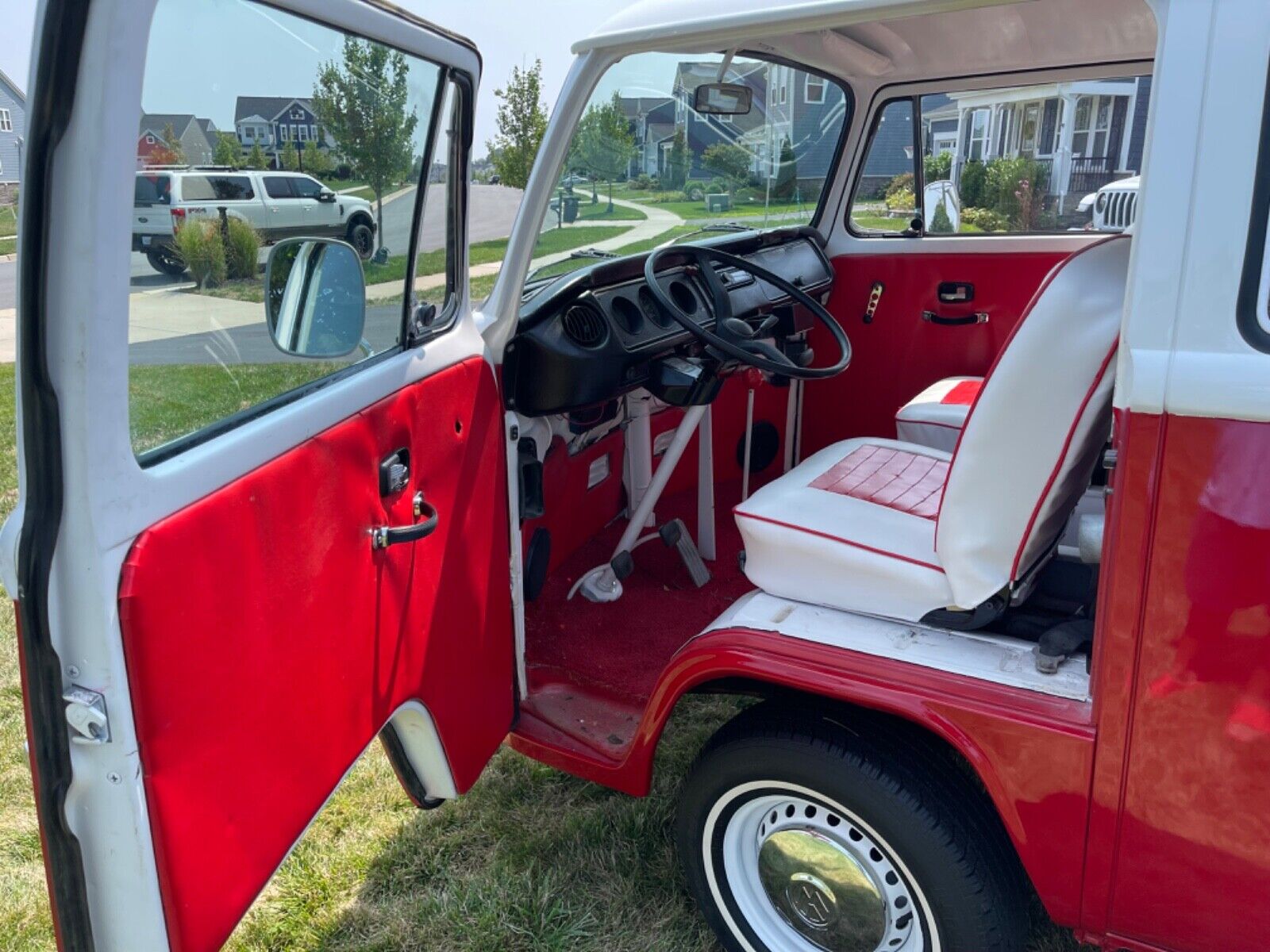 Volkswagen-BusVanagon-1973-14