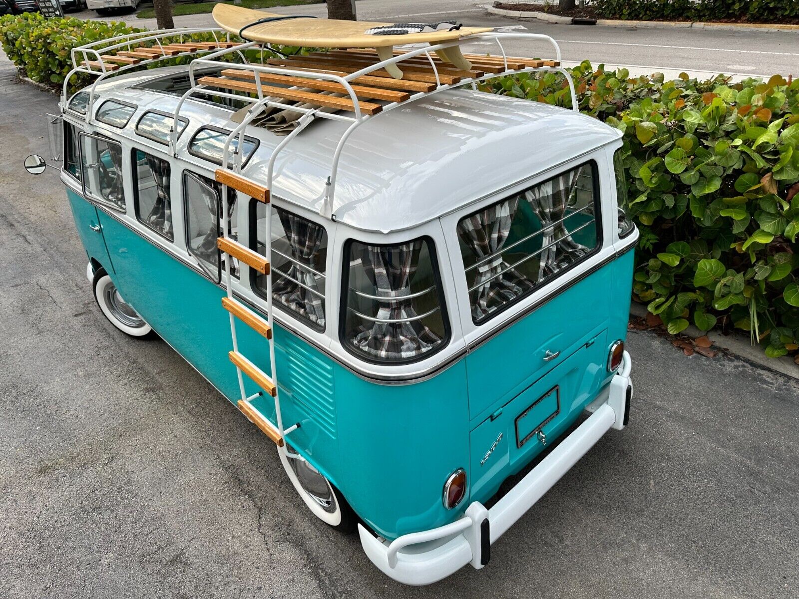 Volkswagen-BusVanagon-1973-5