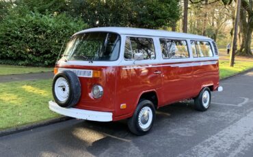 Volkswagen-BusVanagon-1974-1