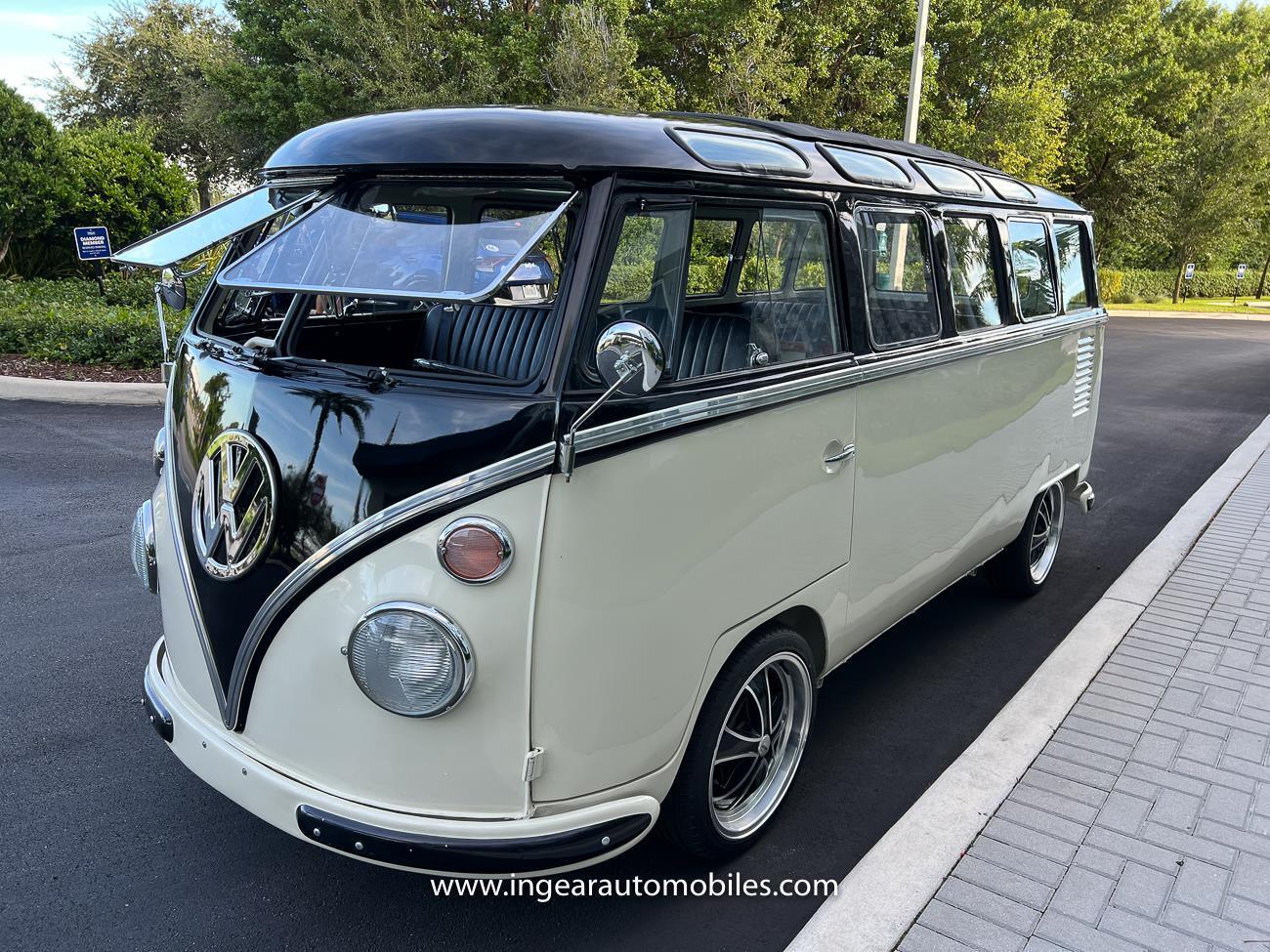 Volkswagen-BusVanagon-1974-10