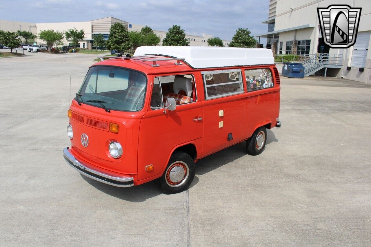 Volkswagen-BusVanagon-1974-2