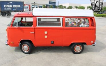 Volkswagen-BusVanagon-1974-3