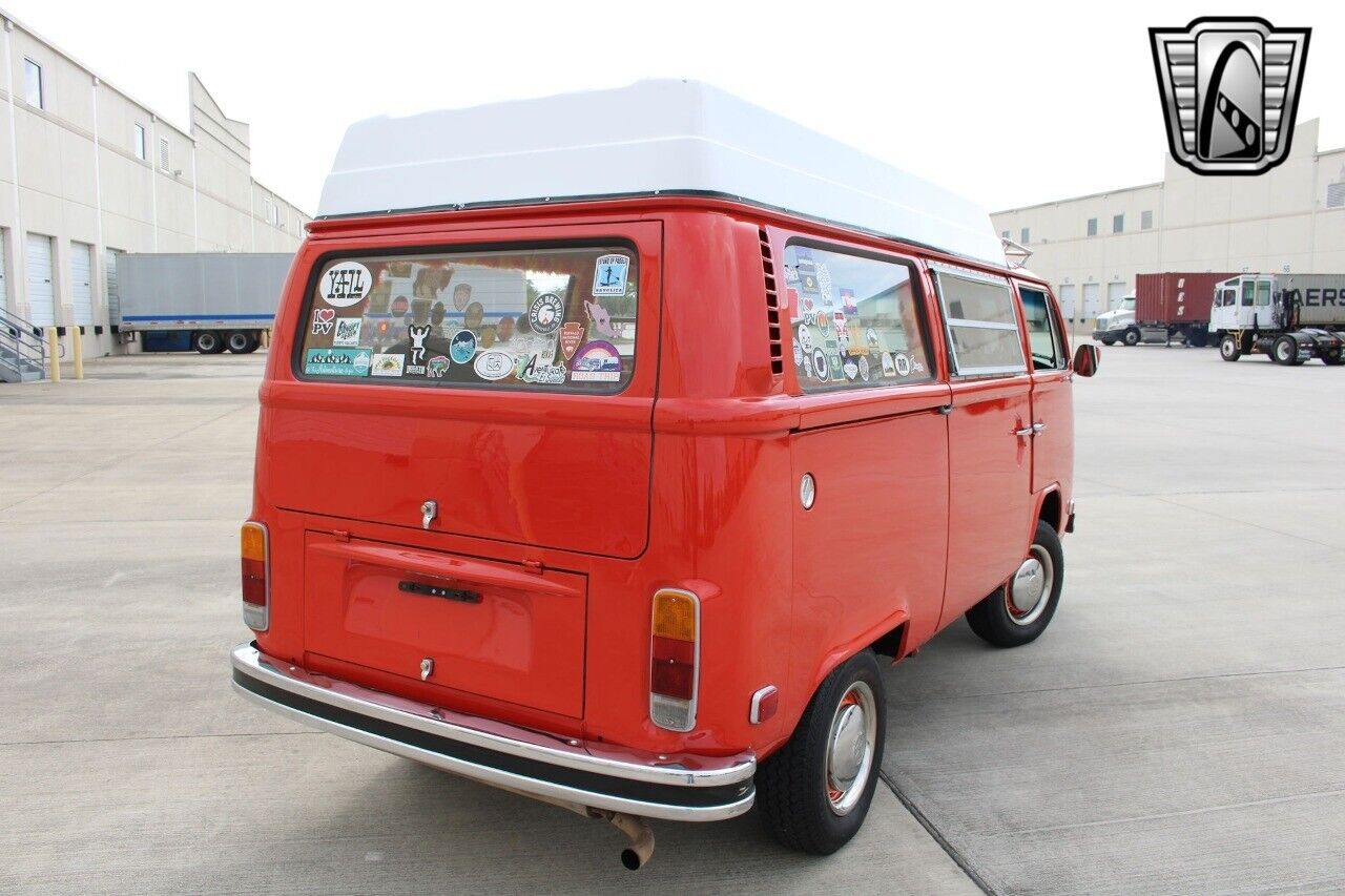 Volkswagen-BusVanagon-1974-37