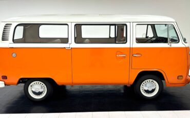 Volkswagen-BusVanagon-1974-5