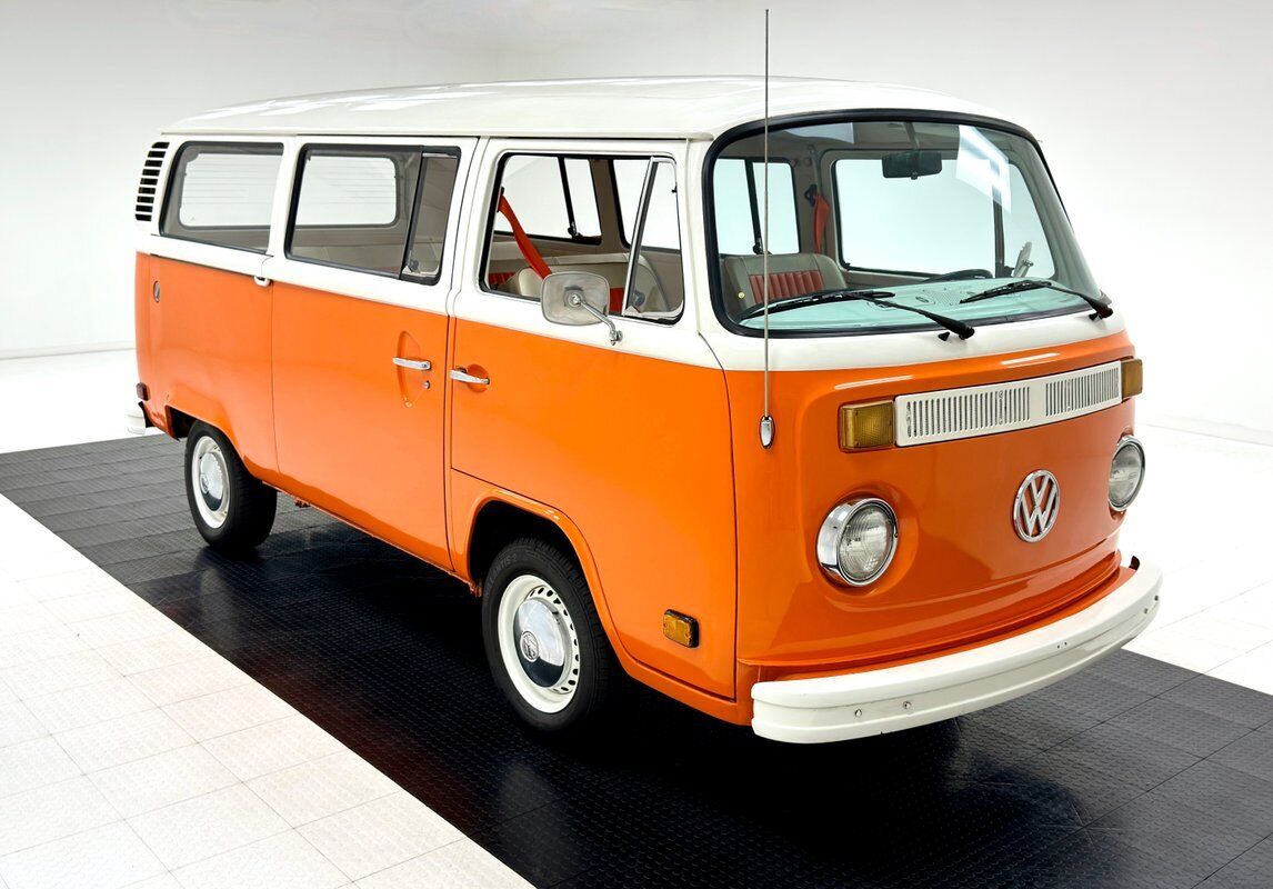 Volkswagen-BusVanagon-1974-6