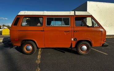 Volkswagen-BusVanagon-1982-2