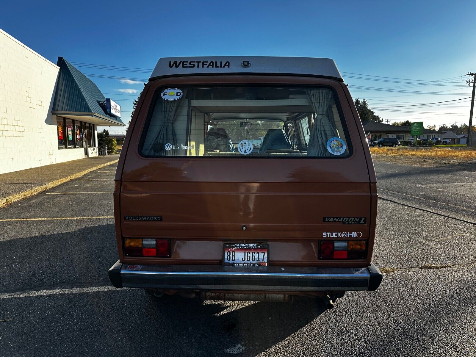 Volkswagen-BusVanagon-1982-3