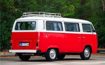 Volkswagen-BusVanagon-1984-16