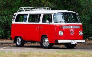 Volkswagen-BusVanagon-1984-21