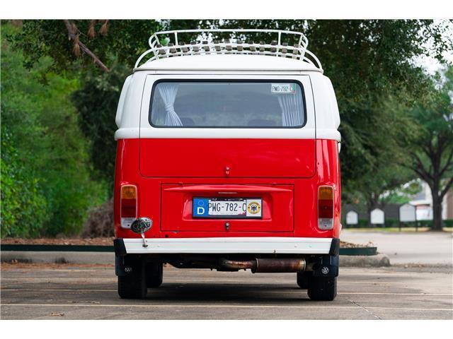 Volkswagen-BusVanagon-1984-7