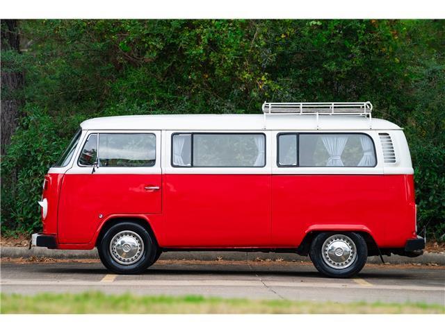 Volkswagen-BusVanagon-1984-8