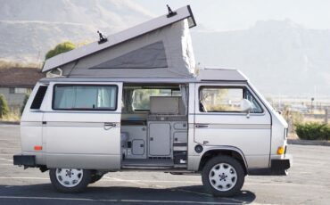 Volkswagen-BusVanagon-1991-25