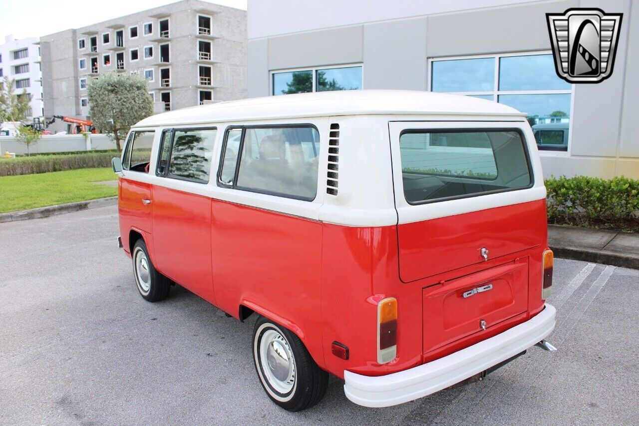 Volkswagen-BusVanagon-Cabriolet-1977-4