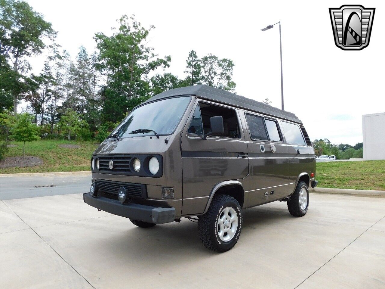 Volkswagen-BusVanagon-Cabriolet-1983-2