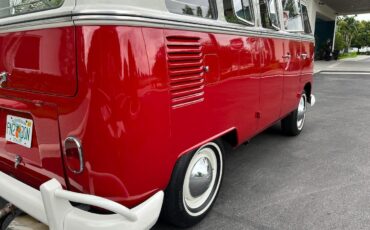 Volkswagen-BusVanagon-Van-1967-29