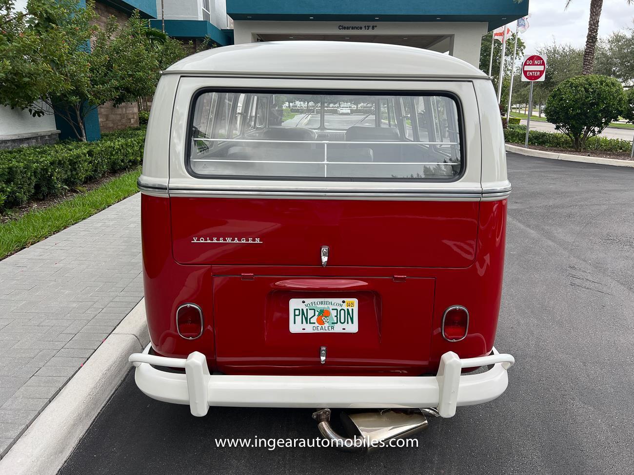 Volkswagen-BusVanagon-Van-1967-9