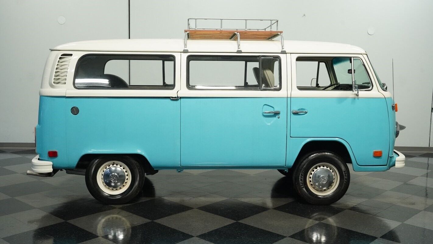 Volkswagen-BusVanagon-Van-1977-11