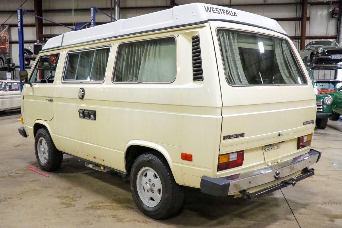 Volkswagen-BusVanagon-Van-1982-5