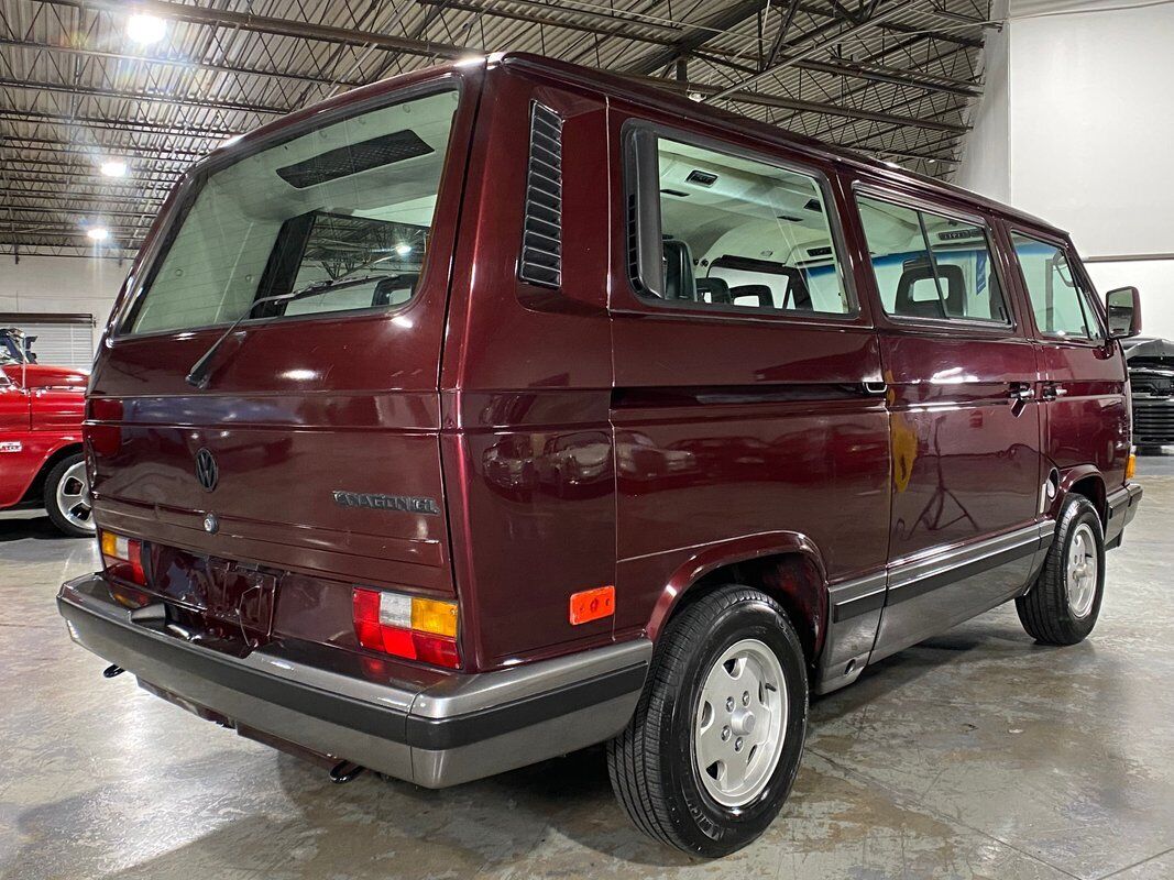 Volkswagen-BusVanagon-Van-1991-4