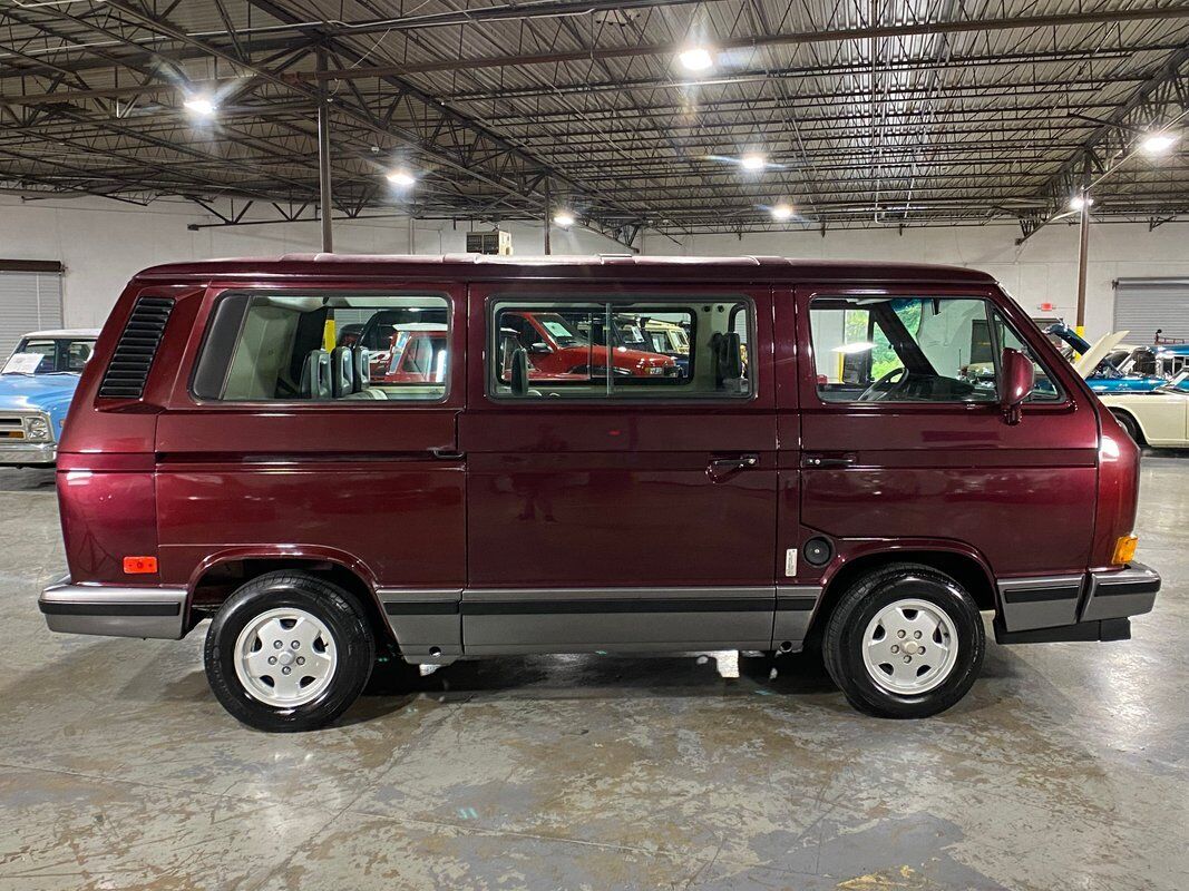 Volkswagen-BusVanagon-Van-1991-5