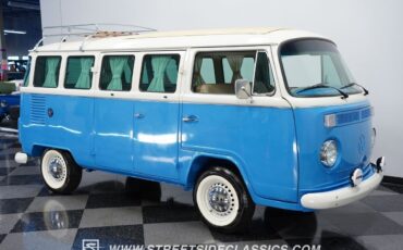 Volkswagen-BusVanagon-Van-1993-13