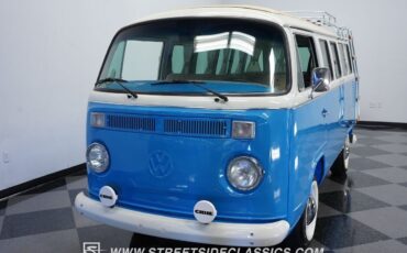 Volkswagen-BusVanagon-Van-1993-16