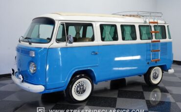 Volkswagen-BusVanagon-Van-1993-5