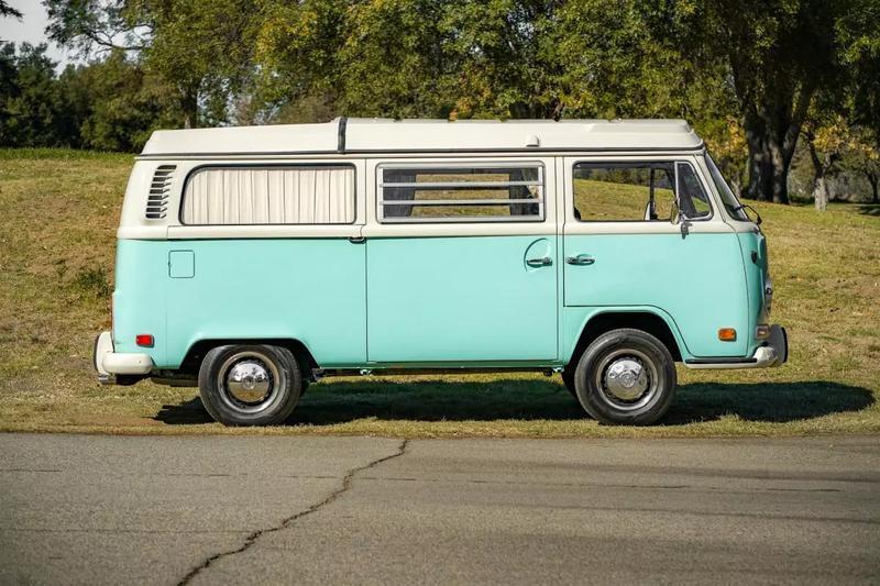 Volkswagen-Camper-1972-5