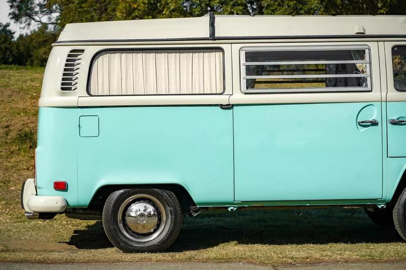 Volkswagen-Camper-1972-6