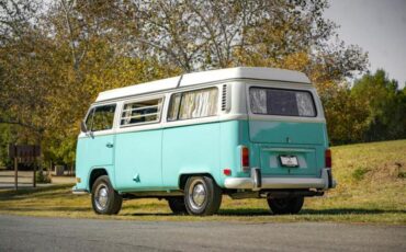 Volkswagen-Camper-1972-9