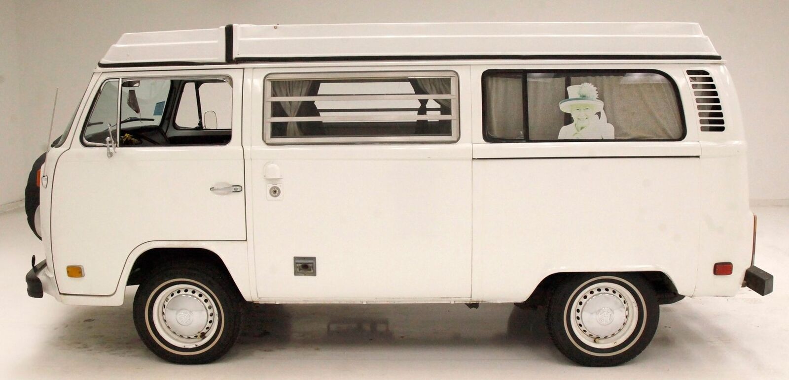 Volkswagen-Camper-1975-2