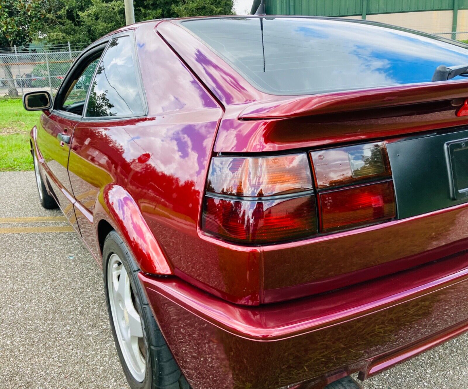 Volkswagen-Corrado-Coupe-1994-9