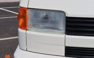 Volkswagen-EuroVan-Van-1993-37