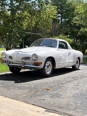 Volkswagen-Karmann-Ghia-1971-1