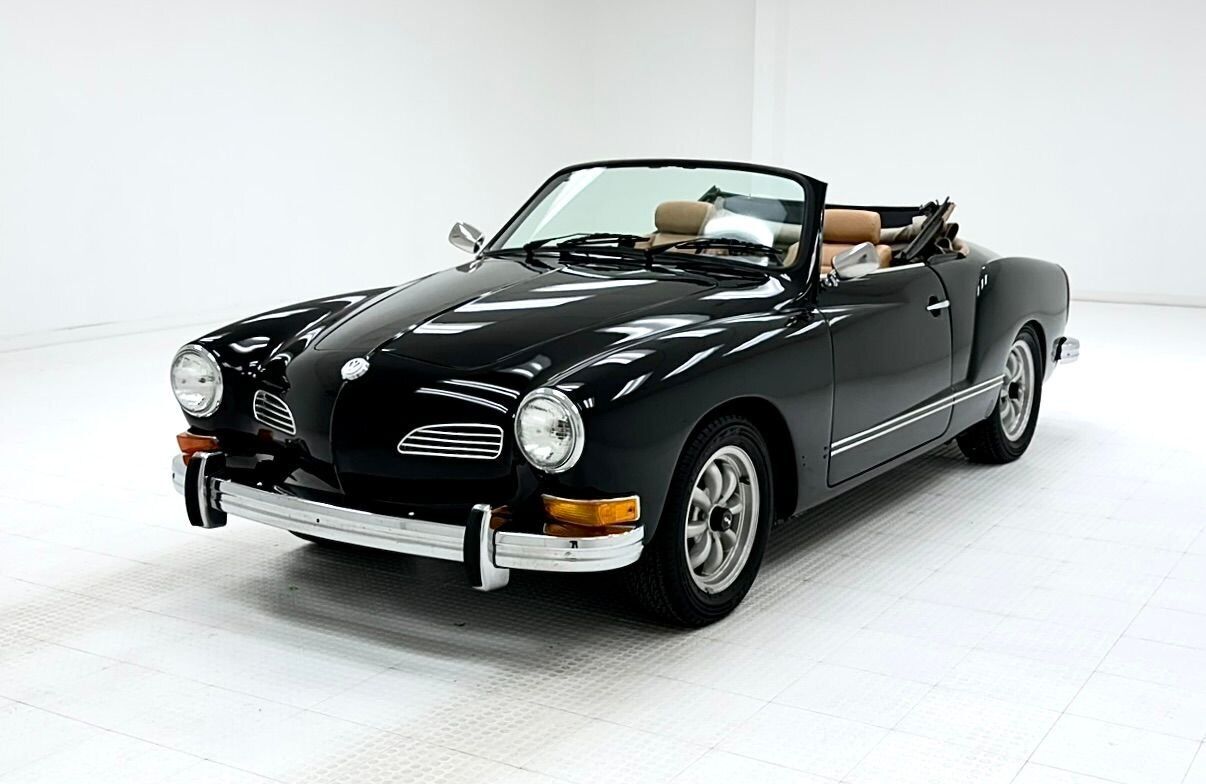 Volkswagen-Karmann-Ghia-1973-1