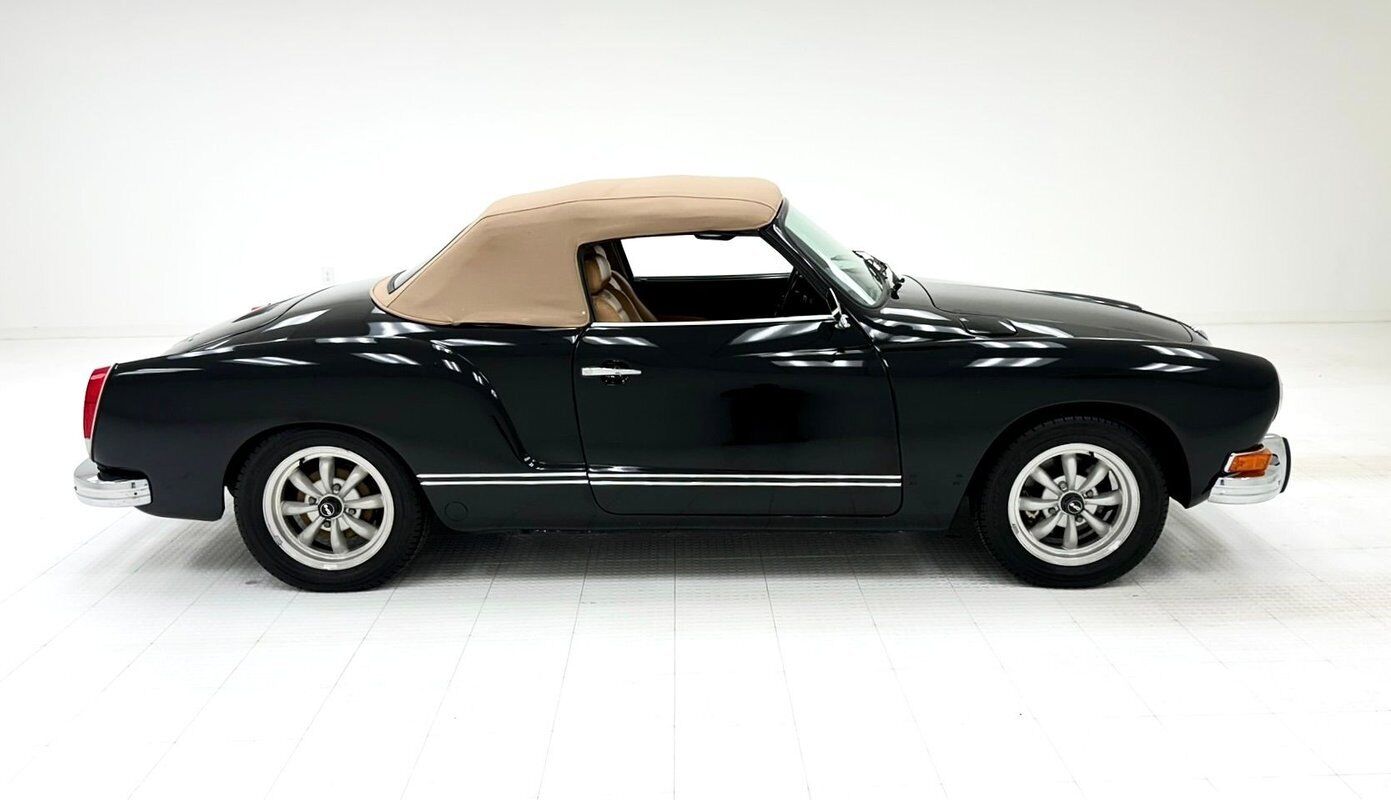 Volkswagen-Karmann-Ghia-1973-8