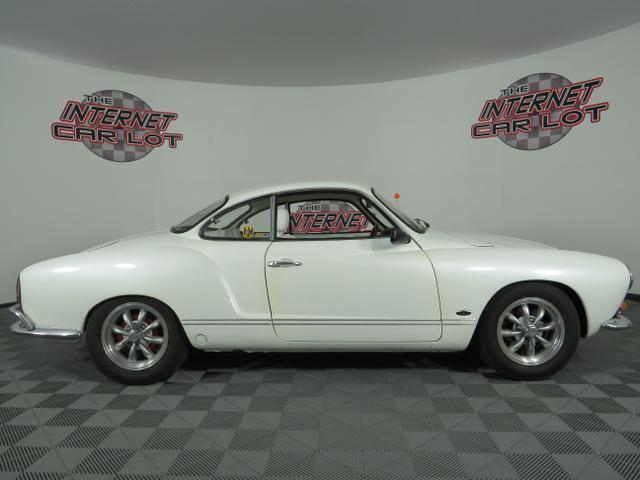 Volkswagen-Karmann-Ghia-Cabriolet-1969-7