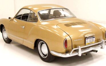 Volkswagen-Karmann-Ghia-Coupe-1964-2