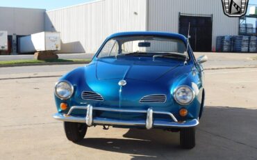 Volkswagen-Karmann-Ghia-Coupe-1969-11