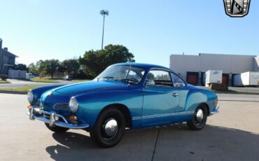 Volkswagen-Karmann-Ghia-Coupe-1969-2