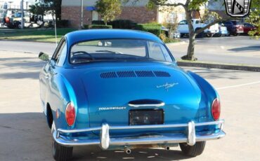 Volkswagen-Karmann-Ghia-Coupe-1969-5