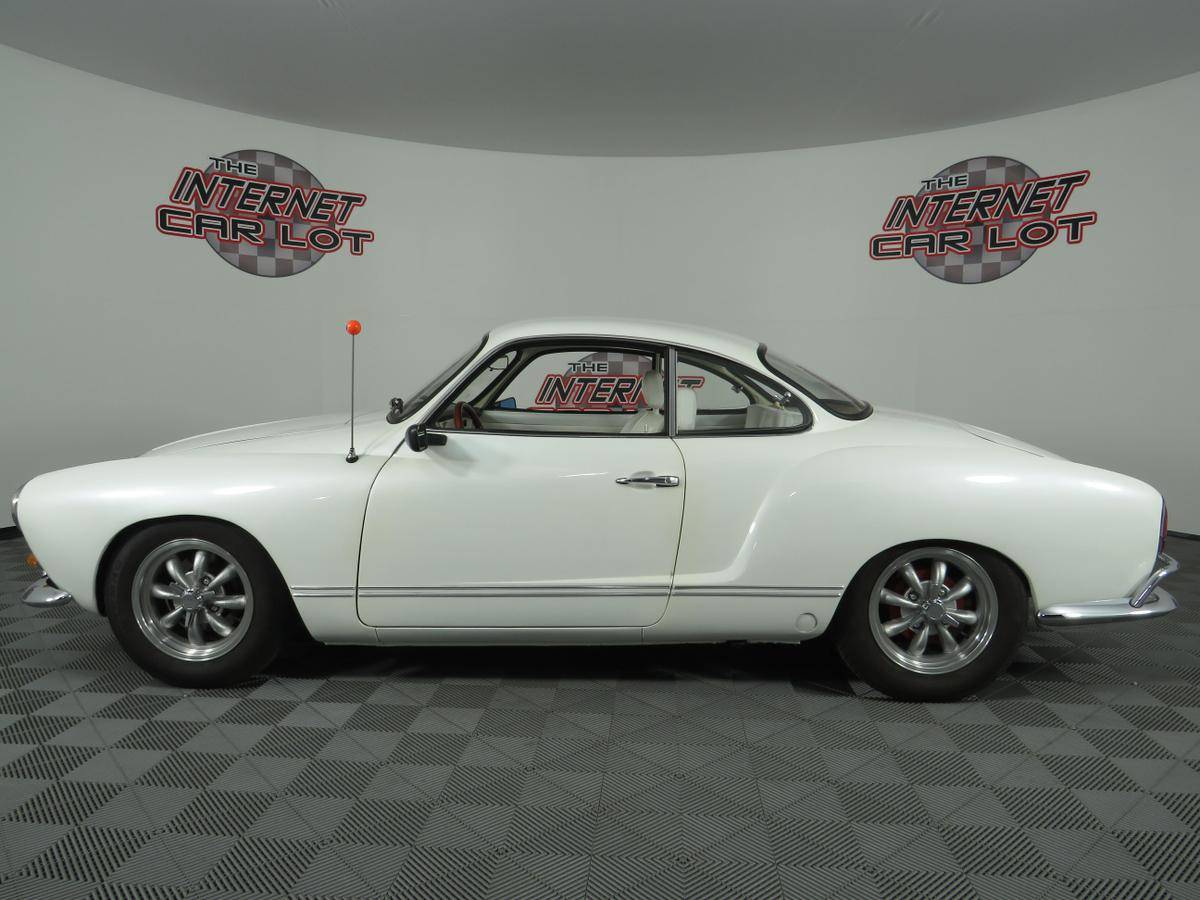 Volkswagen-Karmann-ghia-1969-4