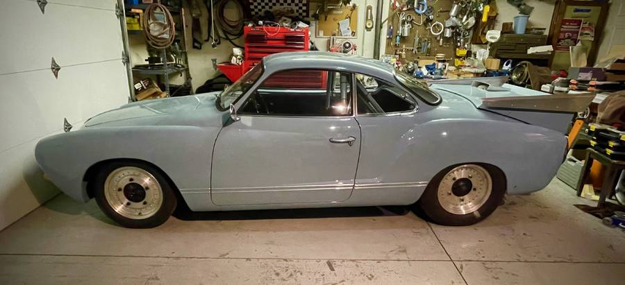 Volkswagen-Karmann-ghia-modified-1966-3