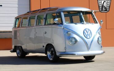 Volkswagen-Kombi-1969-7